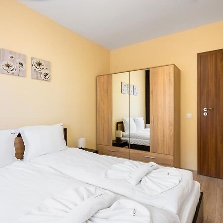 Nomad Haven: 1Bd Flat With Balcony & Desk Διαμέρισμα Σόφια Εξωτερικό φωτογραφία